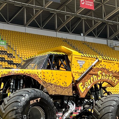 Monster Jam Dresden 2023
@rudolfharbigstadion @monsterjam for @pkeventsgmbh @lynxmediasystems 

Full stadium set with...